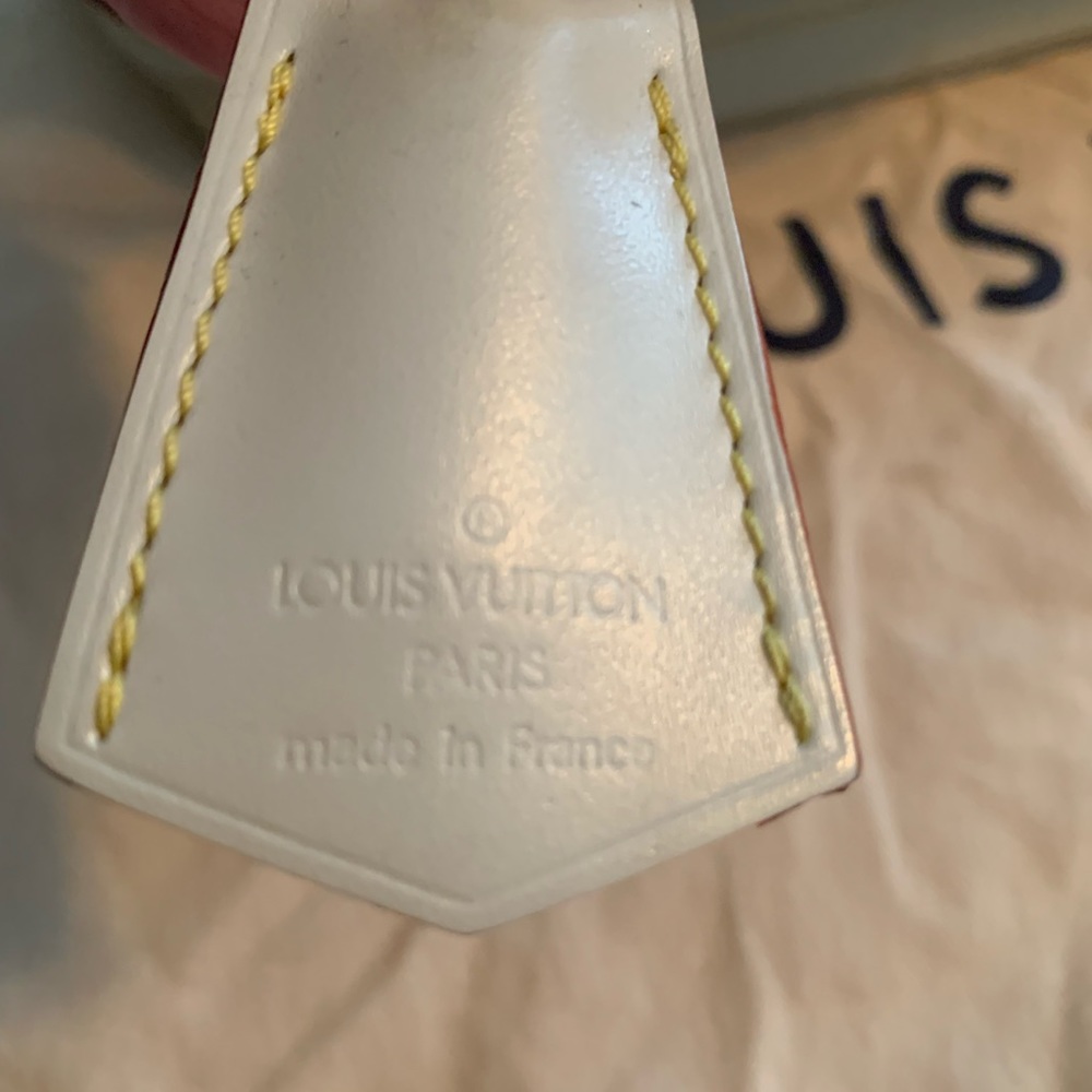 Louis Vuitton Cream Suhali Leather Lockit GM bag. - Picture 5 of 6